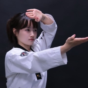 王薇