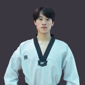 李强
