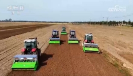 新盛公司客服电话/微hk15320 精准施策全力以赴高质量播种 “新技术+新设备”让秋冬种更“智慧”